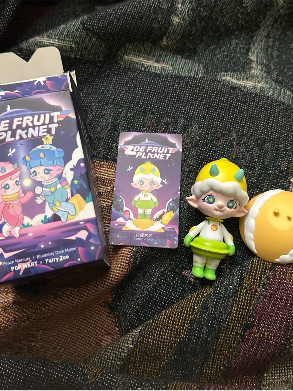 Zoe Fruit Planet - Lemon Jupiter Vinyl Figure - Green & Yellow